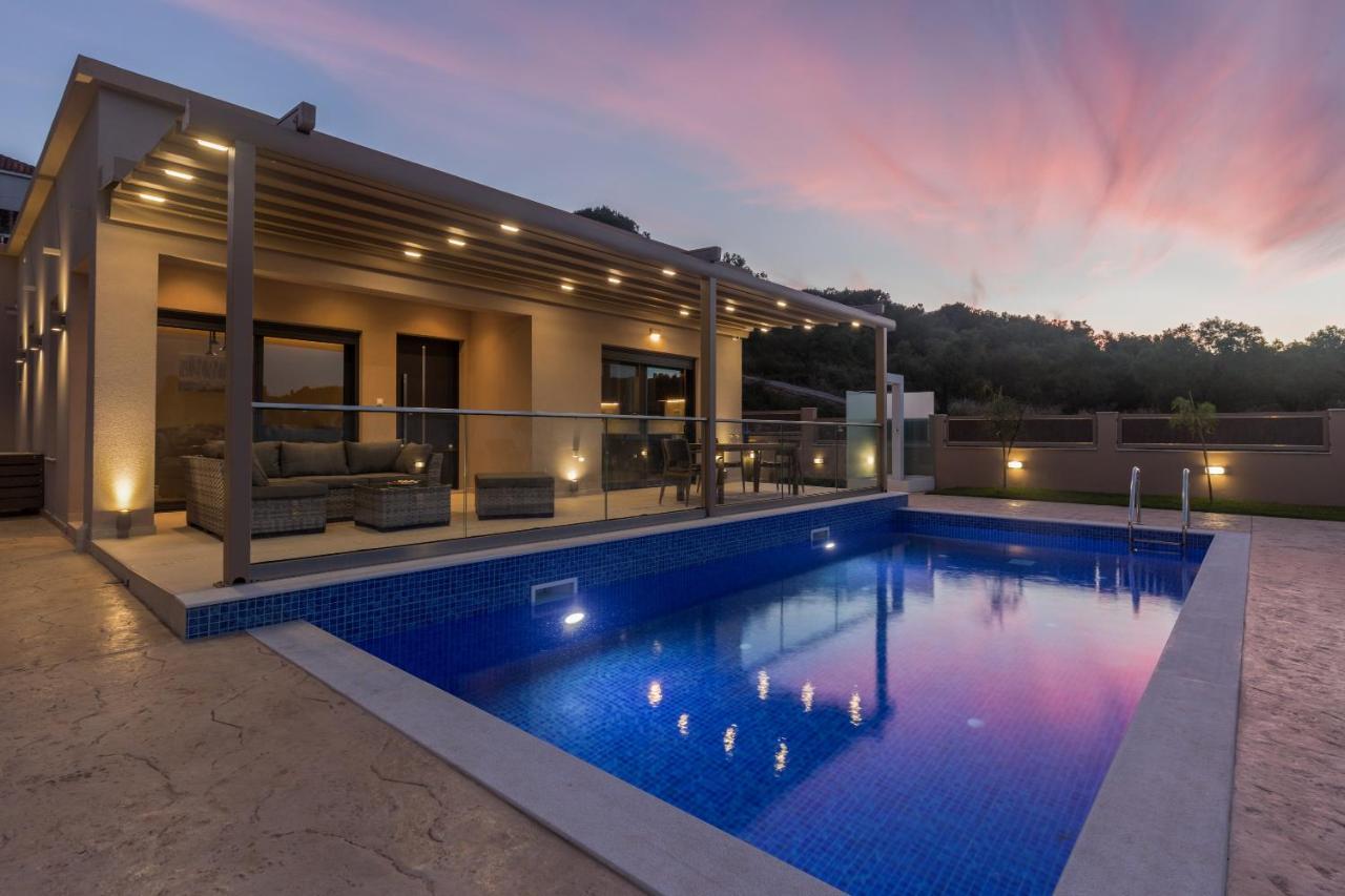 Amelia Residence تراغاكي المظهر الخارجي الصورة